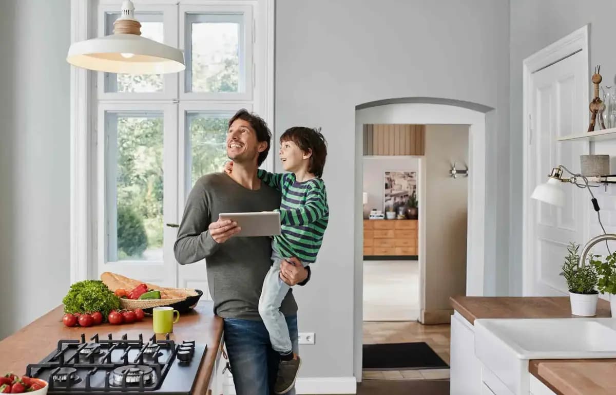 Family protected by HSForMe home security system